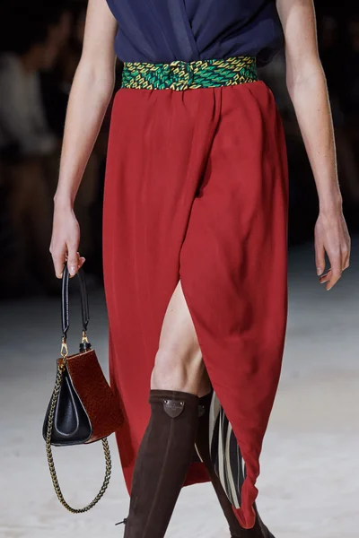Look 142